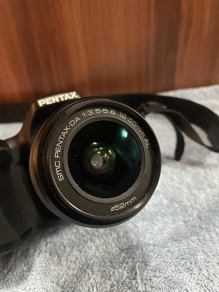 Pentax *ist DS 6MP Autofocus Digital SLR Camera w/ 18-55mm F/1:3.5-5.6 Zoom Lens - Image 4 of 4