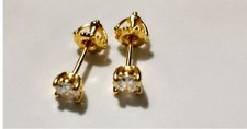 Diamond Stud Earrings 