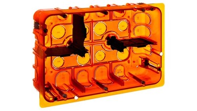 Betondose 142mm 213x 50mm Mit Schrauben Dosen 080126