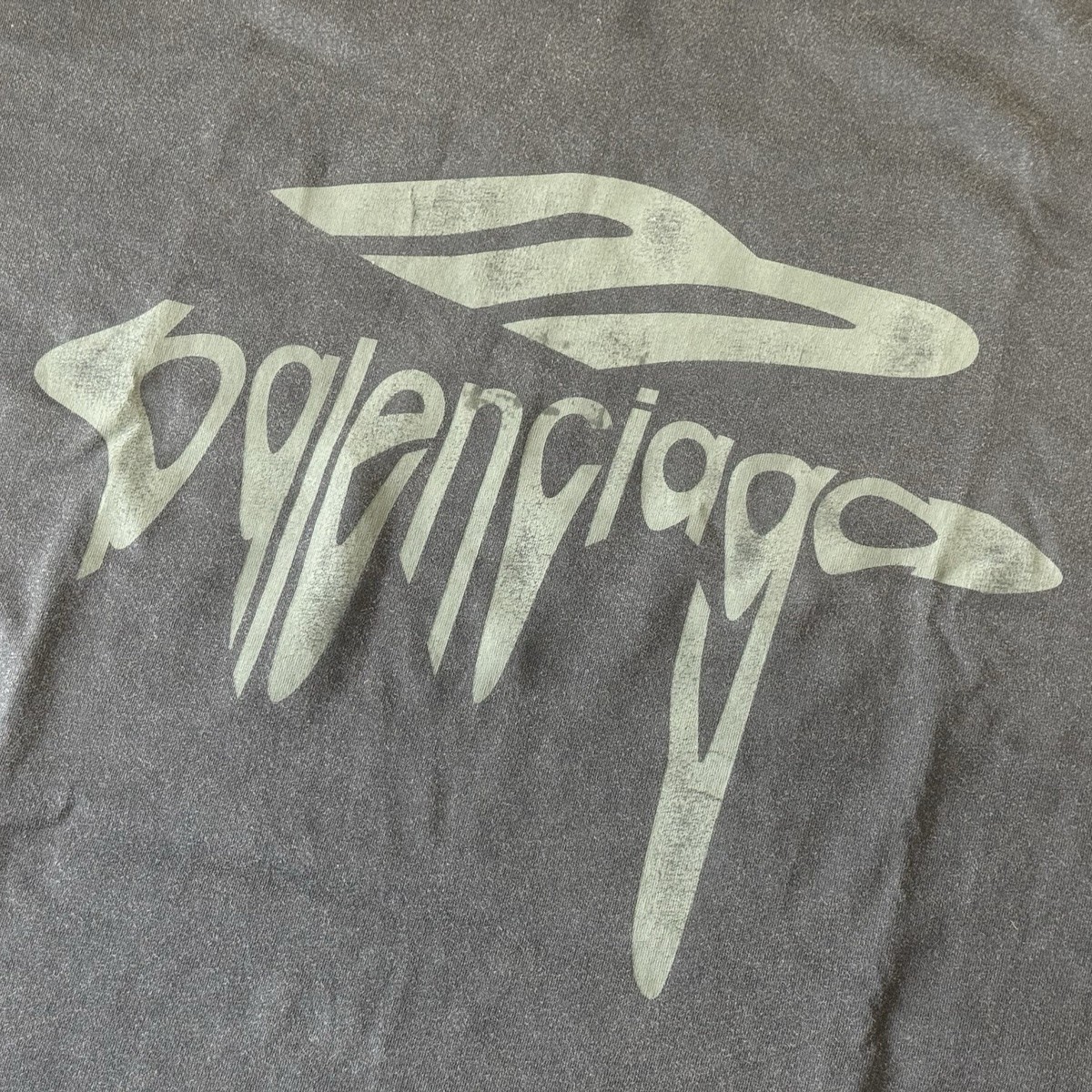 Balenciaga Wavy Liquified 3B Logo Oversized Black Distressed T 