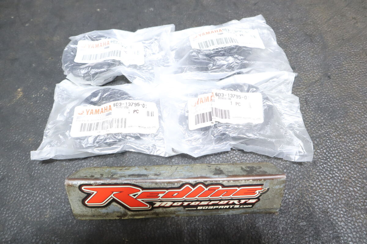 YAMAHA PWC SX210 VX CRUISER THROTTLE BODY JOINT 4 COUNT 6D3 YAMAHA PWC SX210 VX CRUISER THROTTLE BODY JOINT 4 COUNT 6D3