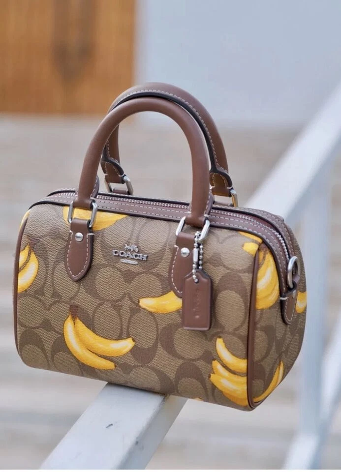 Tracolla Coach Mini Rowan nuova con etichette firmata con ciliegia CR245 stampa banana CR246