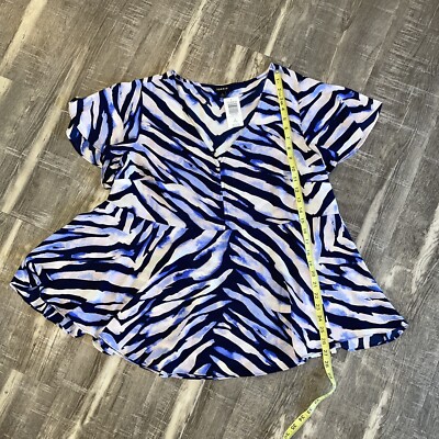 Torrid Zebra print ruffle bottom Flutter Sleeve blouse Size 2