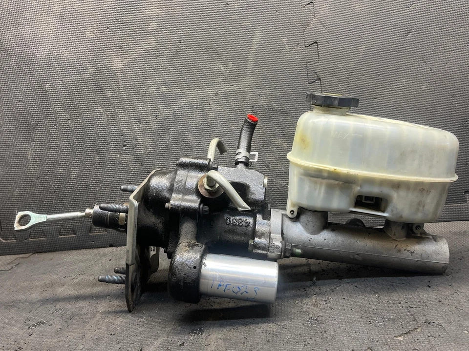 2004 GMC Sierra 2500HD 6.0L Power Brake Booster 03 04 05 06 07 OEM Foto 4 de 4