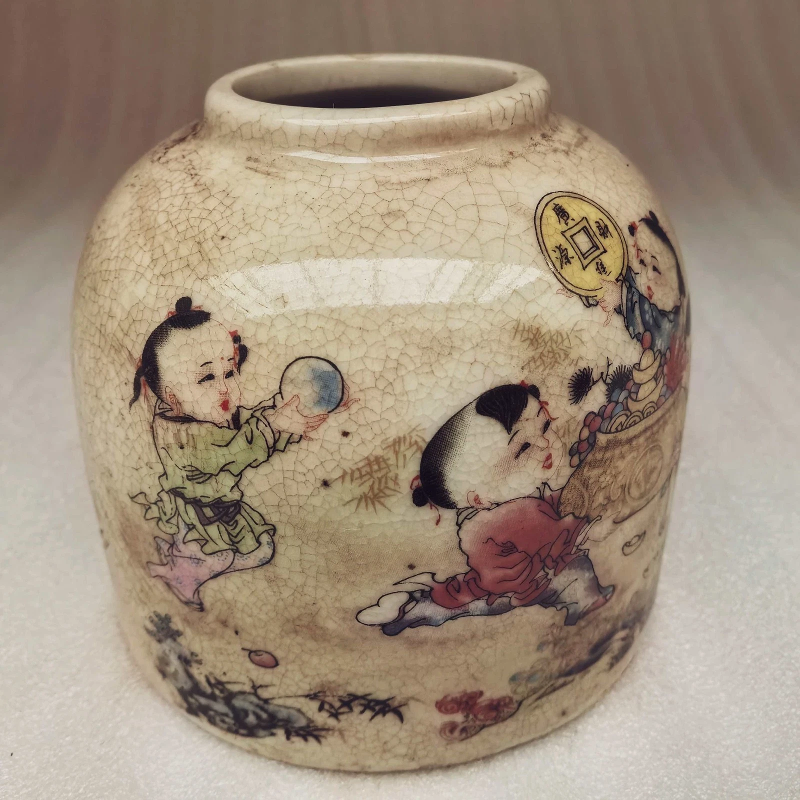 Chinese Old Porcelain collection vase,pastel Lucky Boy Pattern storage jar
Opens in a new window or