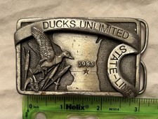 Vintage 1983 Ducks Unlimited Belt Buckle State Line Wisconsin Illinois Mallard