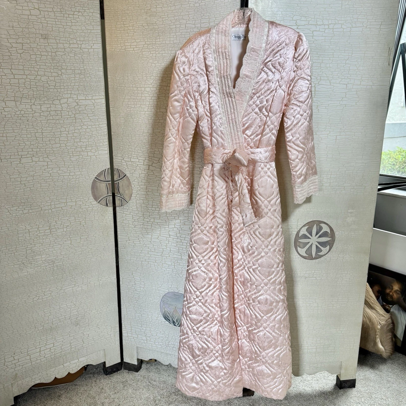 Accappatoio rosa trapuntato Christian Dior con cintura allacciata