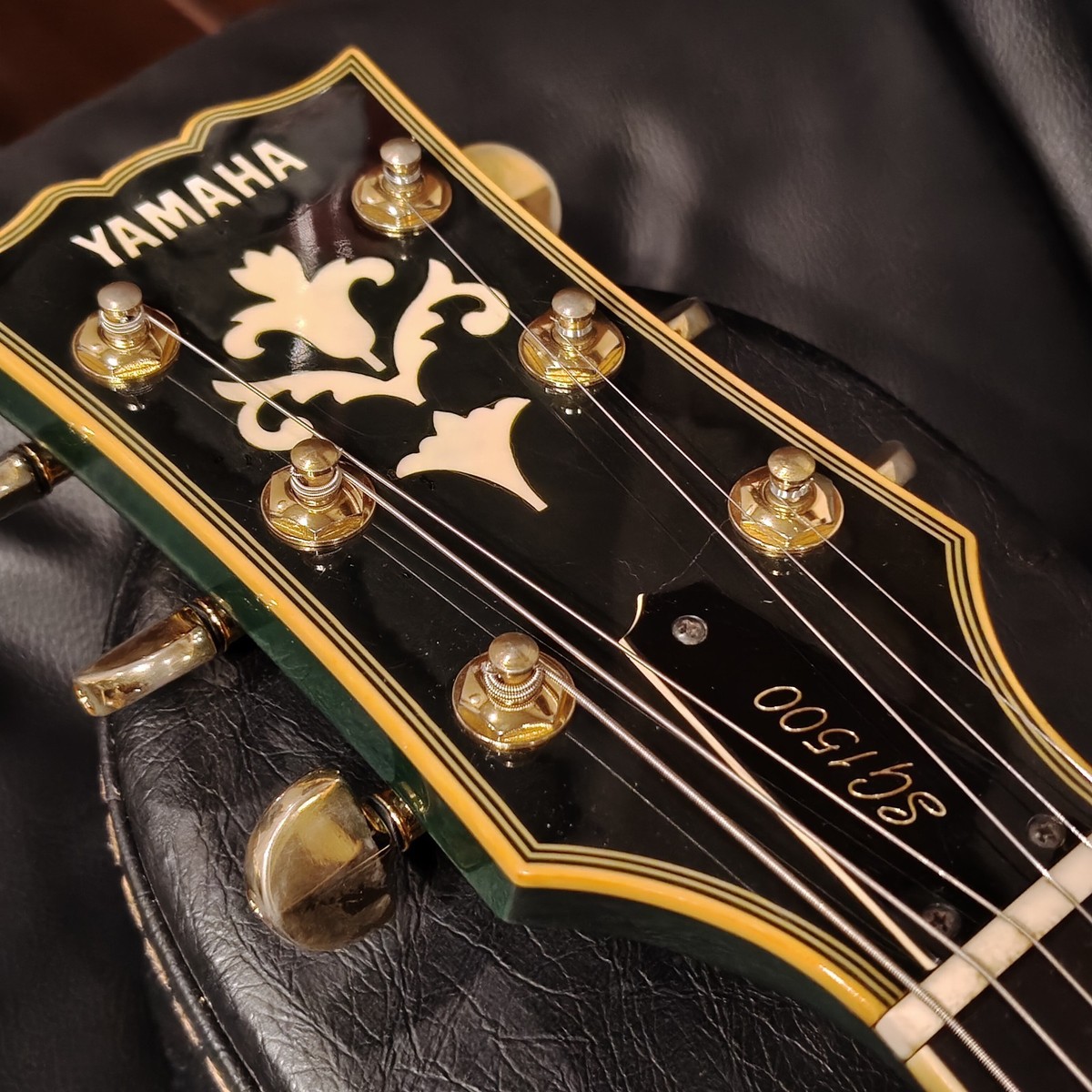 1982 Vintage YAMAHA SG1500 Jade Green + Genuine Yamaha Hard Case