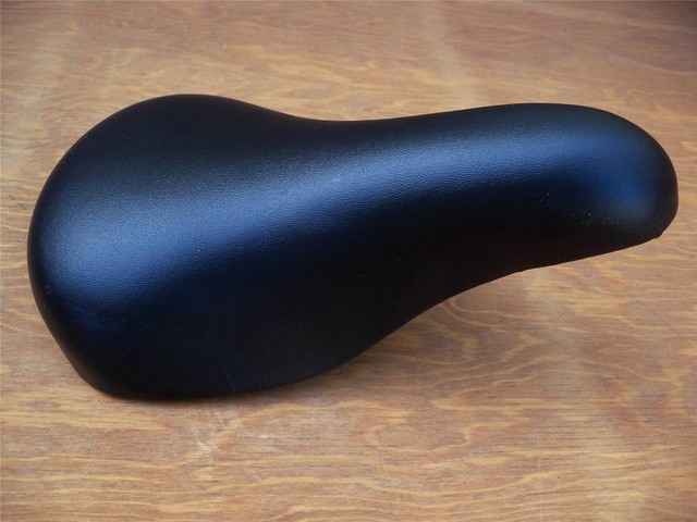 purple bike saddle