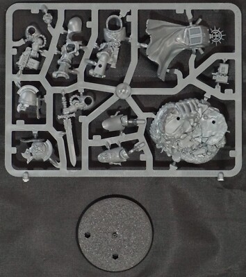 Snap Fit Space Marines Captain in Terminator Armour Games Workshop Warhammer40k