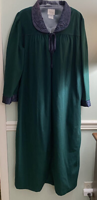 Vtg Carriage Court Fleece Green Robe Quilted House Coat Pockets Half Zip Medium