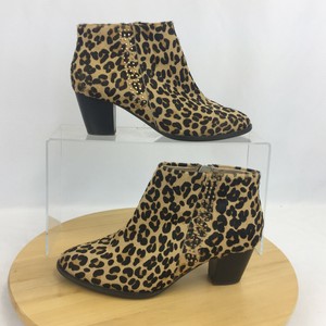 vionic leopard booties