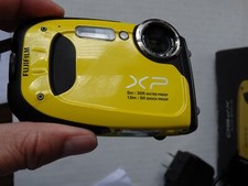 Digicam P S Waterproof 20ft - FUJIFILM FinePix XP60 - 16MP - Original Box, etc