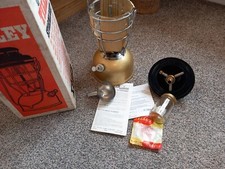 A BRAND NEW  Tilley Paraffin Oil Kerosene Pressure Lamp Tilly Kerosene Lantern
