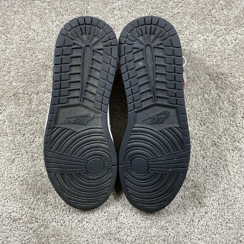 Talla 13 - Nike Hombre Air Jordan 1 Retro Alto OG Gris Humo 2020 555088-126 Foto 3 de 4