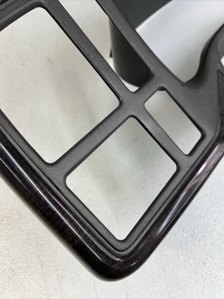 01-02 GMC Yukon Denali XL cuadro de instrumentos radio bisel moldura OEM grano de madera Foto 4 de 4