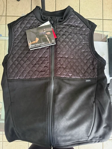 Aion Men’s Recovery Workout Vest Full Zip Stand-Up Collar Size L video thumbnail