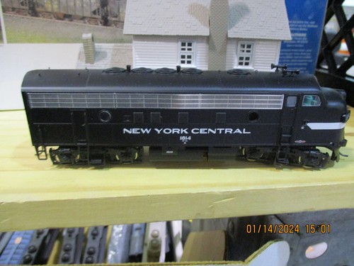NYC 1814 F7A INTERMOUNTAIN, PINTURA PARA BANDA DE CIGARROS, BANDA SONORA DE FÁBRICA TSUNAMI DCC/SONIDO | Zustand: Used