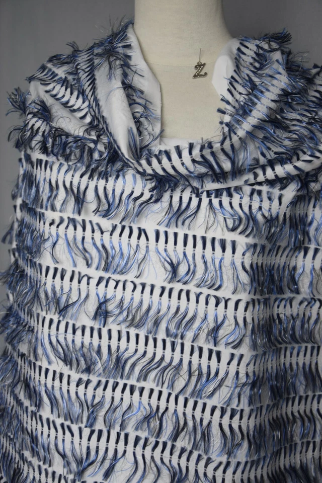 Chanel.Sublime jacquard à fils coupés frangés bleu gris noir blanc - Photo 3/4