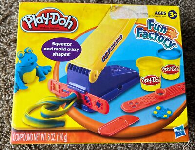 Play-Doh Fun Factory Squeeze & Mold Modeling Shapes - NEVER USED & NEW
