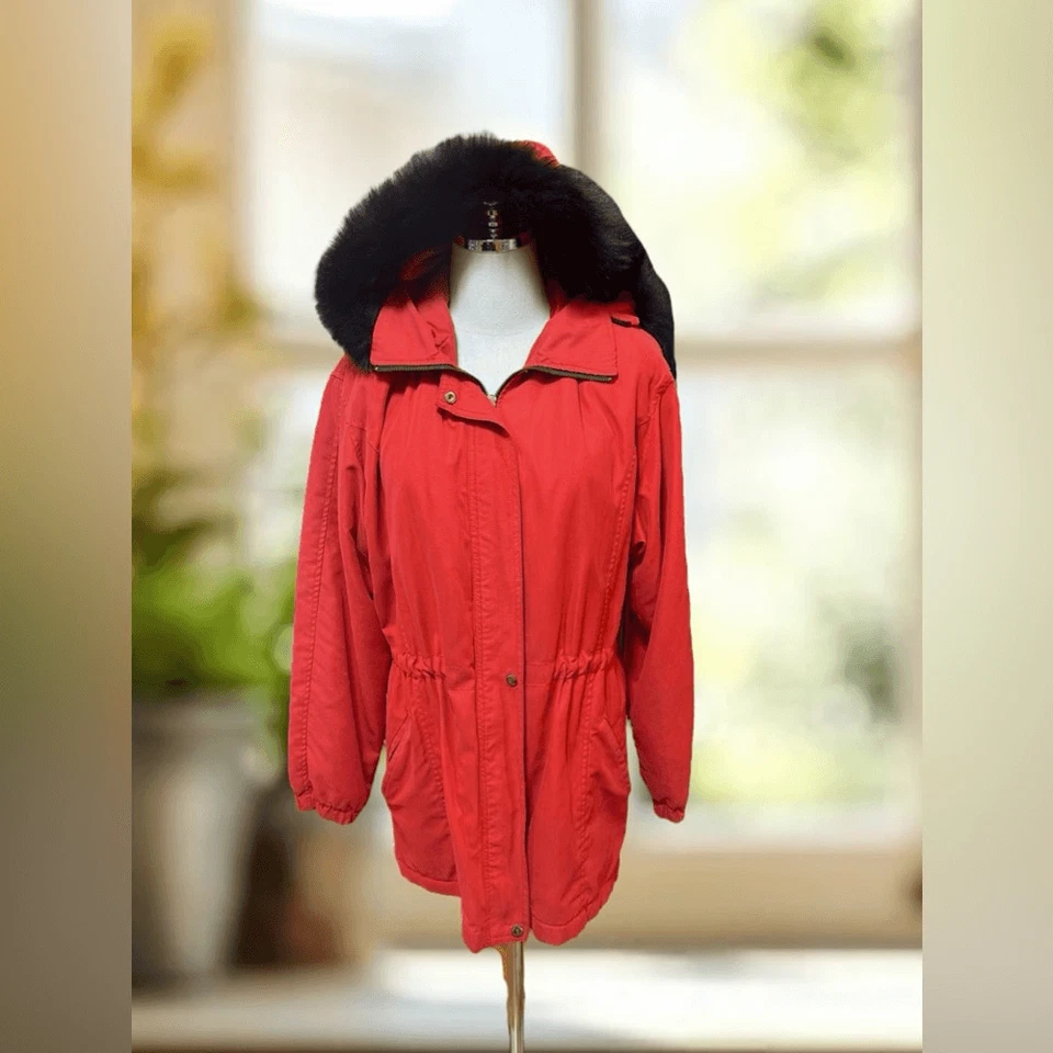 Chaqueta Parka Damselle Aislada Invierno Rojo Nieve Imitación Gamuza y Piel Con Capucha Talla S Foto 3 de 4