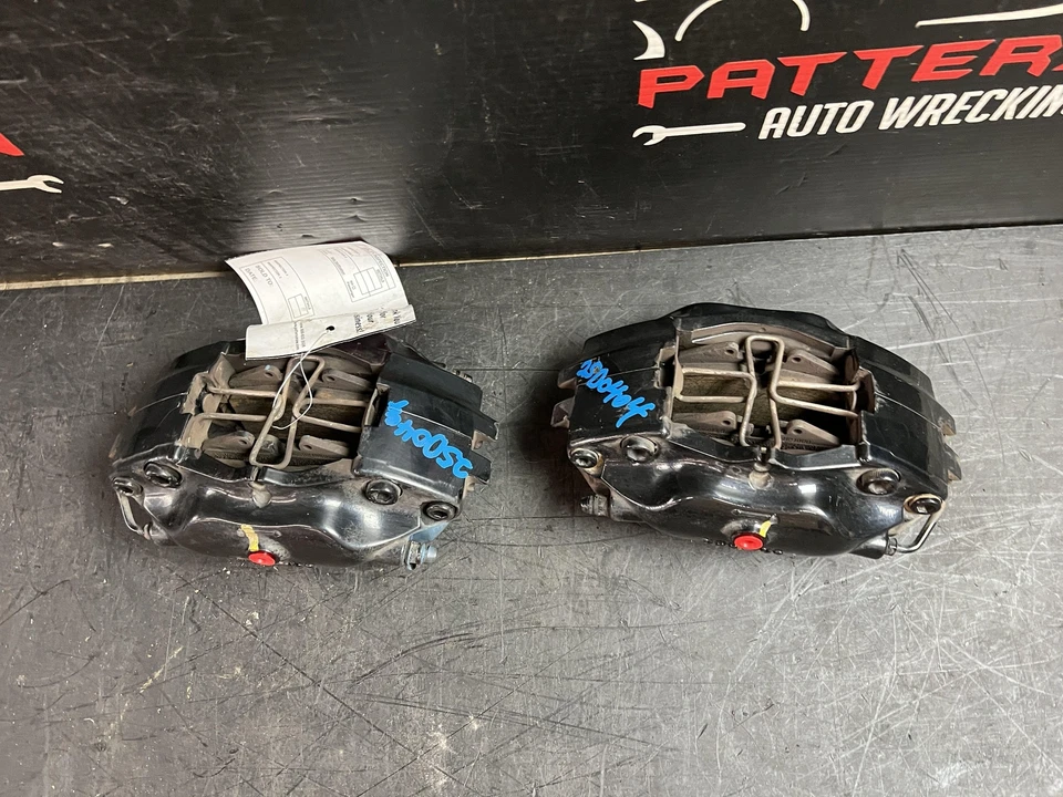 02-06 MASERATI SPYDER REAR LEFT & RIGHT BREMBO BRAKE CALIPERS BLACK - Image 2 of 4