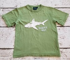 MINI BODEN 7-8 Boys Green Appliqued Shark Short Sleeve Tee Shirt 7 8 DC-TT20