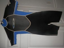 WE / WINNING EDGE WOMEN'S SHORTY WET SUIT Size Medium 3 x 2mm