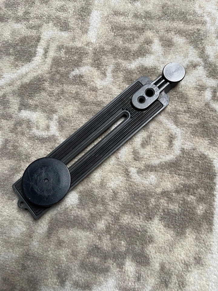 Metz Original Straight Camera Bracket 32-36 for Hammerhead Flashguns - Image 3 of 3