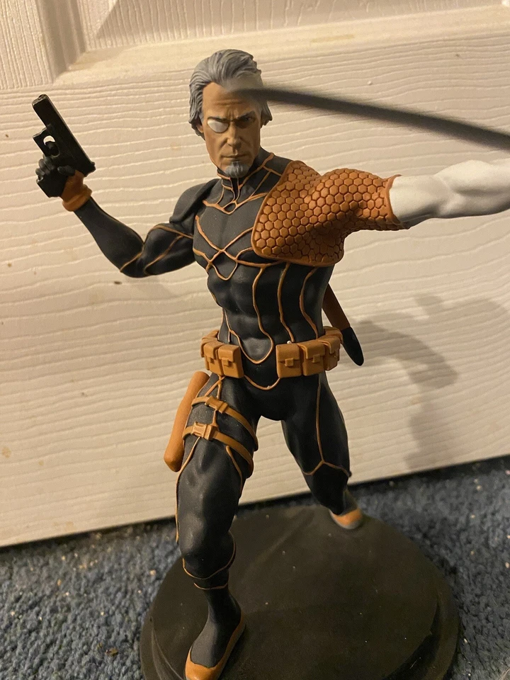 DC Comics DEATHSTROKE Renacimiento (Desenmascarado) Estatua Coleccionable-Icono Héroes #3/500 Foto 3 de 4