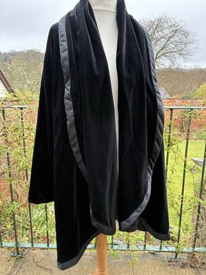 JOSEPH JANARD SEIDE SAMT SCHWARZ OPERN JACKE MANTEL VINTAGE DEKO 20 s GATSBY L 18 