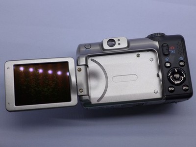 Canon PowerShot A650 IS / 12.1MP / CCD Digital Camera - Silver