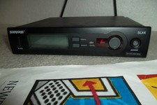 Shure SLX4-G4 Wireless Mic Receiver for SLX Components 470-494 MHz LCD Screen