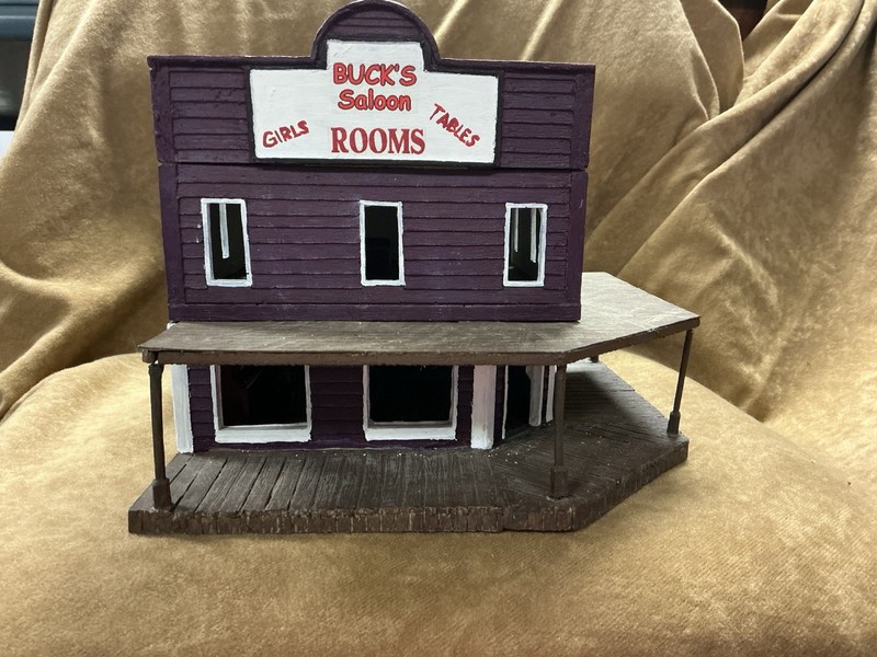 Western Miniature Cowboy Town Saloon And Rooms Building