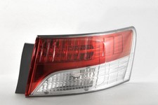 LED Heck Leuchte Rückleuchte passend für Toyota Avensis T27 02/09-12/11 Re. Limo