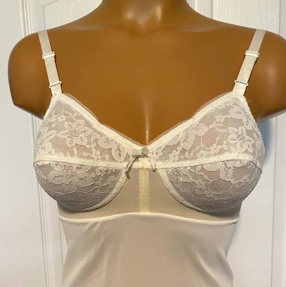 DE COLECCIÓN RARO AÑOS 60 WARNER'S BLANCO CON RIBETE DE ENCAJE Y SUJETADOR BALA ACOLCHADO DESLIZAMIENTO COMPLETO TALLA 32 Foto 4 de 4