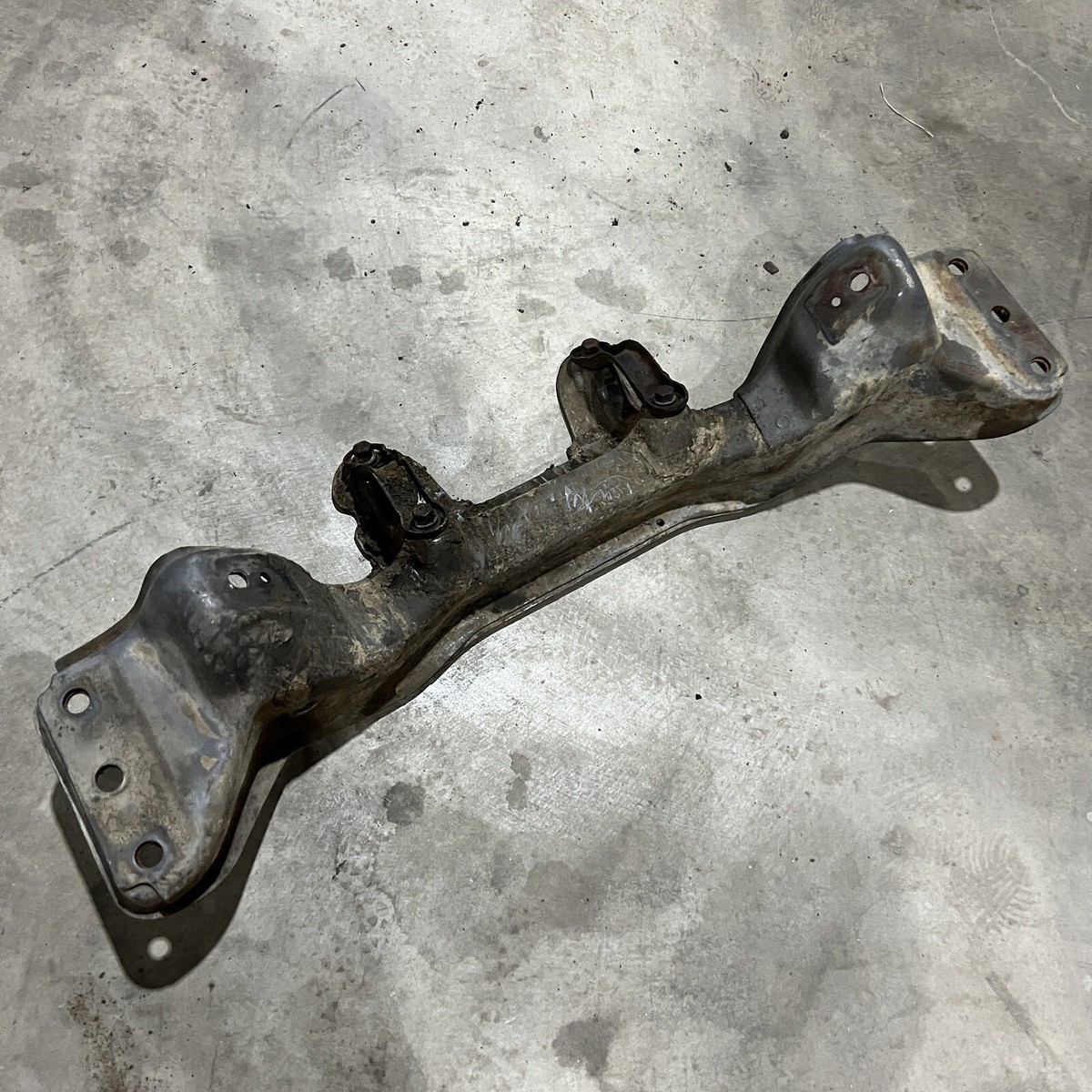 79-83 Datsun 280zx Front Subframe S130 Engine Cradle 79-83 Datsun 280zx Front Subframe S130 Engine Cradle