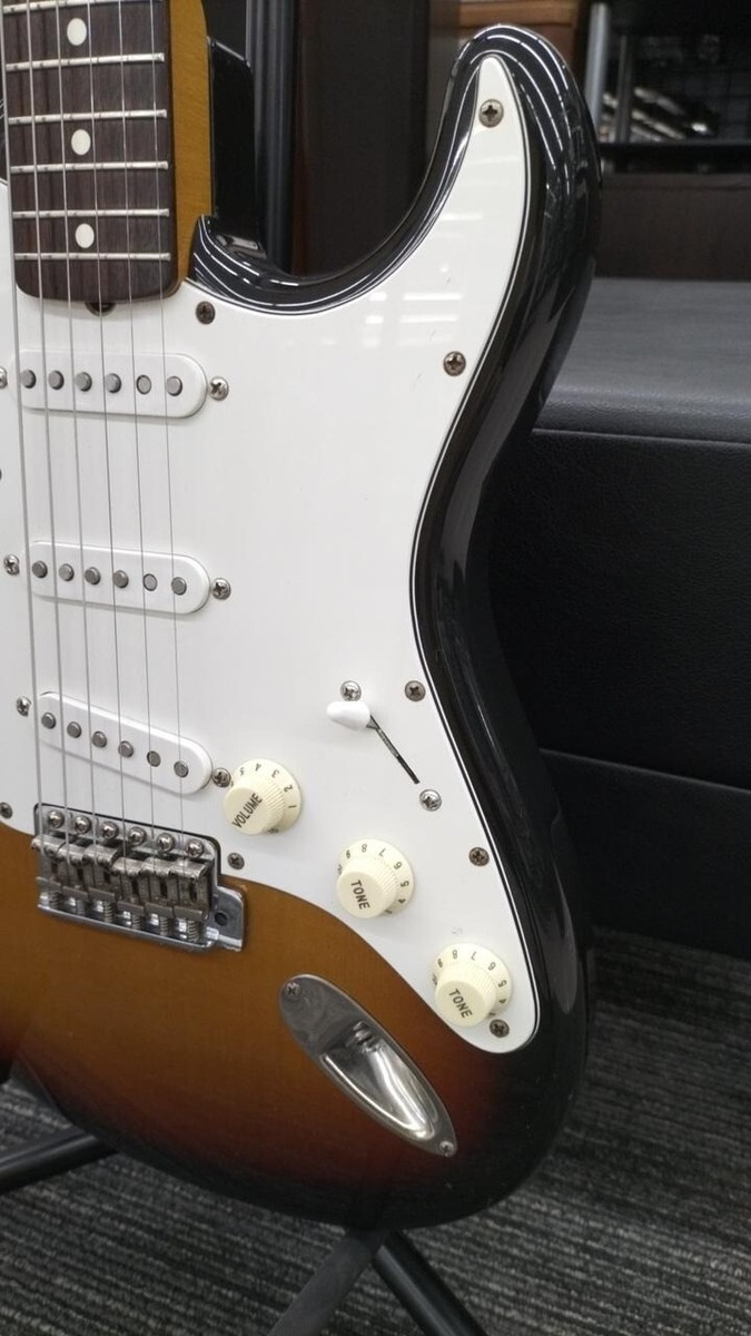 Fender Japan Stratocaster 3TS ギター Fender Japan ST314-55 3TS Stratocaster 3 Tone Sunburst Made