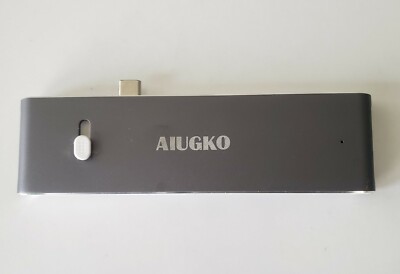 Aiugko Type-C 7-in-1 Plug & Play USB Hub with 4K HDMI, Intel Thunderbolt 3 Port