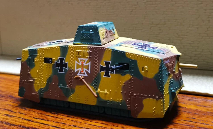 1/72 WWI German A7V Heavy Tank Tri Color Camouflage 3D Diecast Model New - Image 2 of 4