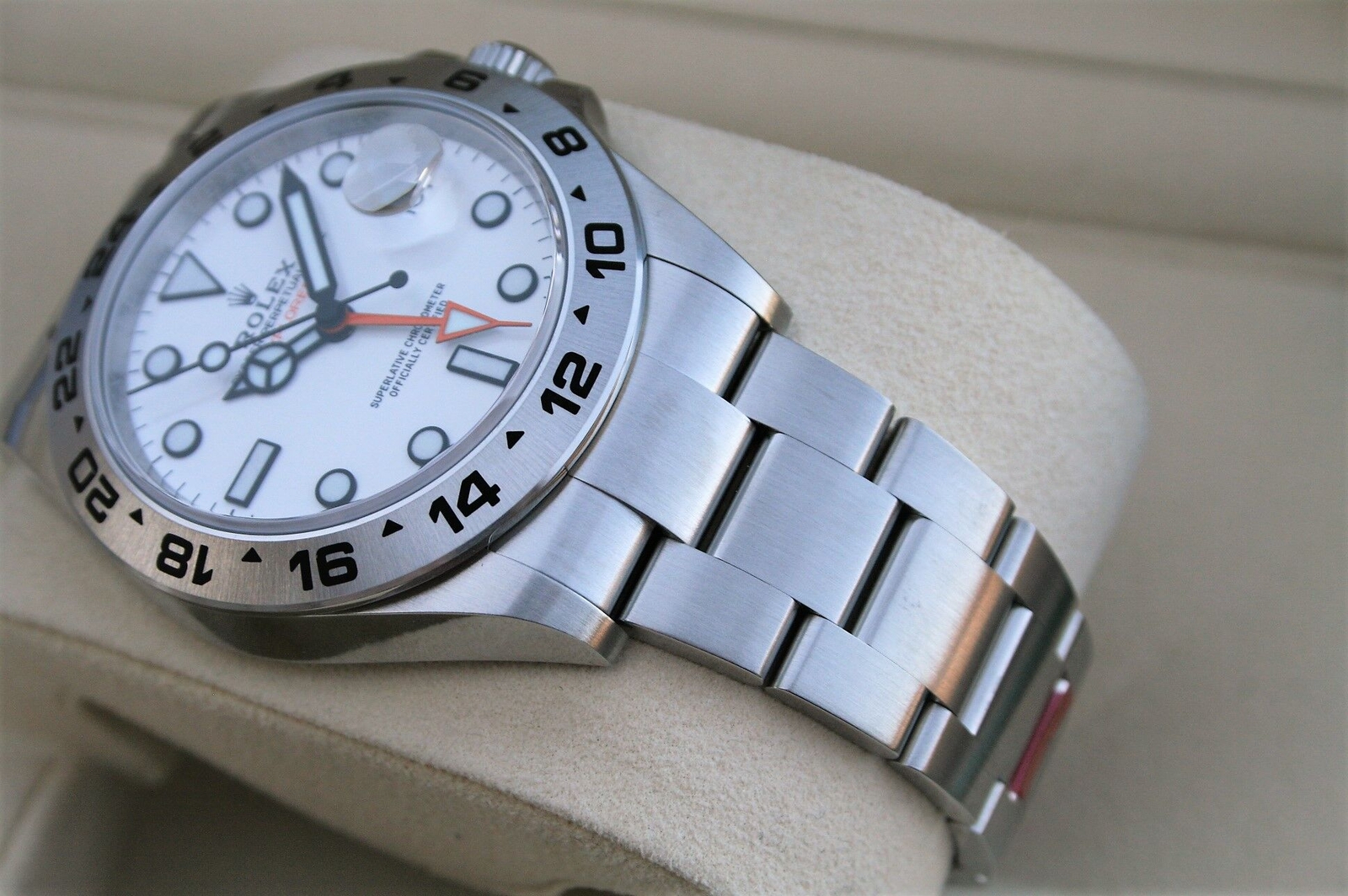 ROLEX 226570 EXPLORER II WHITE DIAL POLAR NIB - Image 2