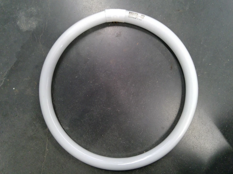 Philips FC16T9/COOL 40W 16" 4100K Circline Bulb **Free Shipping** - Image 4 of 4