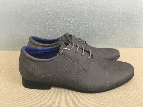 BNWT Mens Teenage Boys Size 7.5 Rivers 