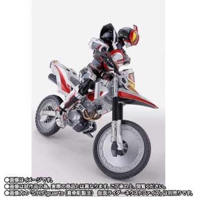 NEW Bandai S.H.Figuarts Kamen Rider 555 AUTO VAJIN autovajin