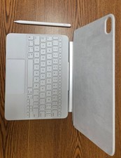 Apple Magic Keyboard  Pencil Pro bundle for iPad Air 11 M4/M3