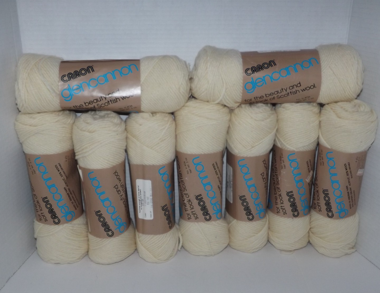 9 Vintage Caron GLENCANNON Ardina Yarn Wool Acrylic Blend #1110 Fisherman White