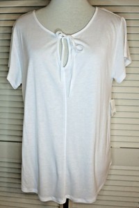 gap white t shirt ladies