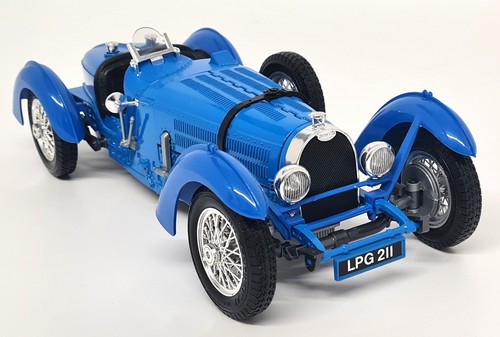 Burago 1/18 - Bugatti Type 59 1934 French Blue Diecast Scale Model Car - Picture 9 of 9