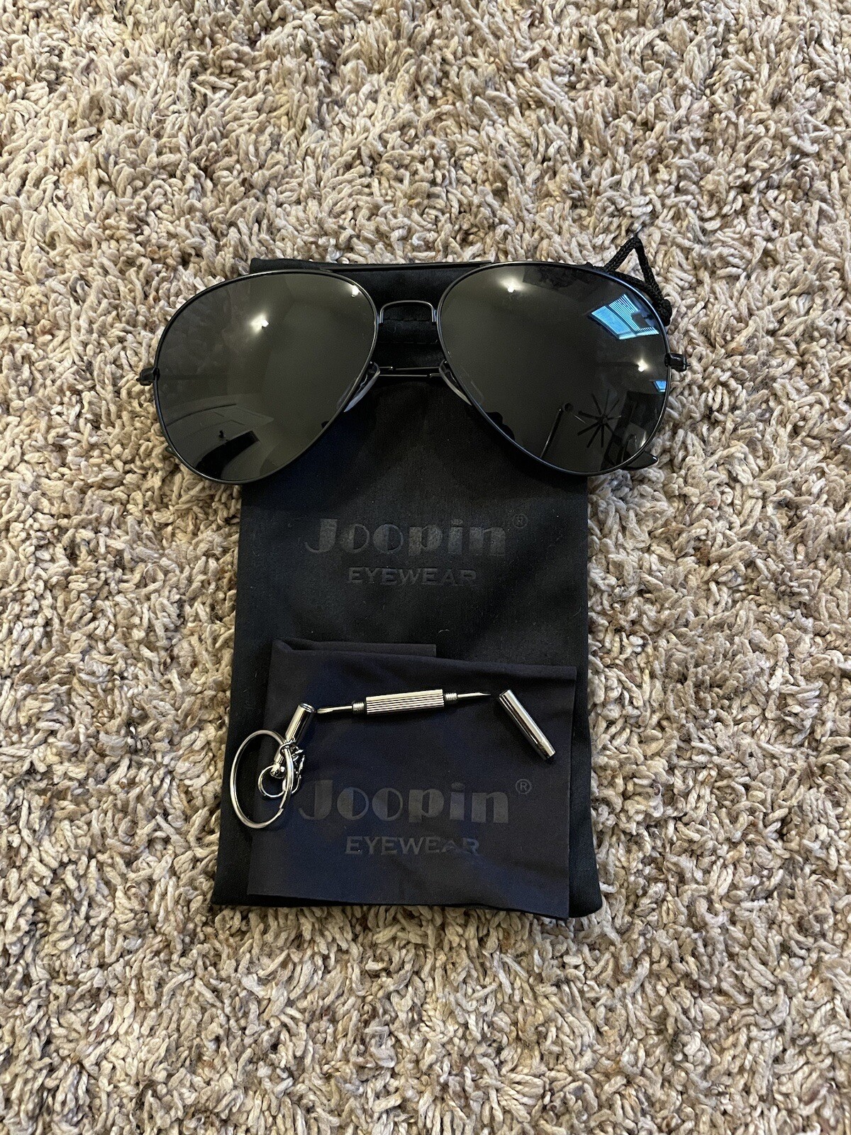 Aviator Sunglasses With Tool And Case/Bag-image