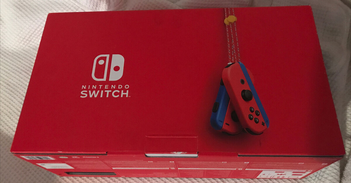 Nintendo Switch HAC-001(-01) Mario Red & Blue Edition - 32GB Nintendo Switch HAC-001(-01) Mario Red & Blue Edition - 32GB